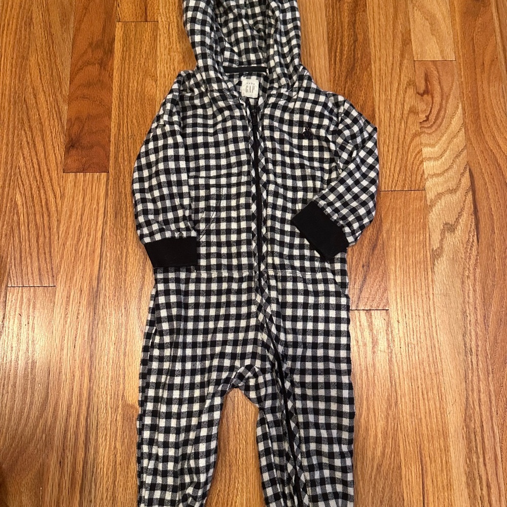 GAP Black and White Plaid Kids Footie